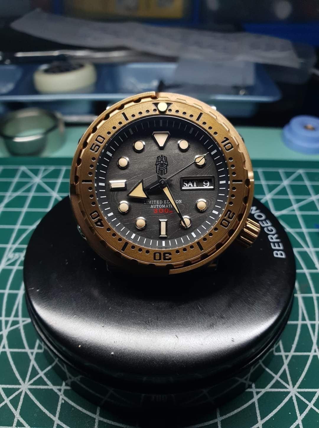 Your name on the dial, Your engraving on the crown and case back